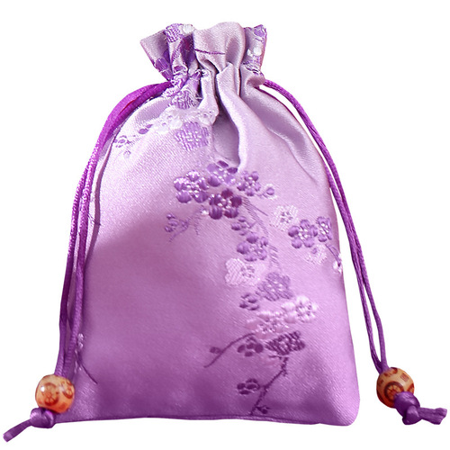 Manufacturer of jewelry bags, brocade bags, zipper cloth bags, brocade boxes, beads bracelet bags, brocade bags, jewelry packaging bags