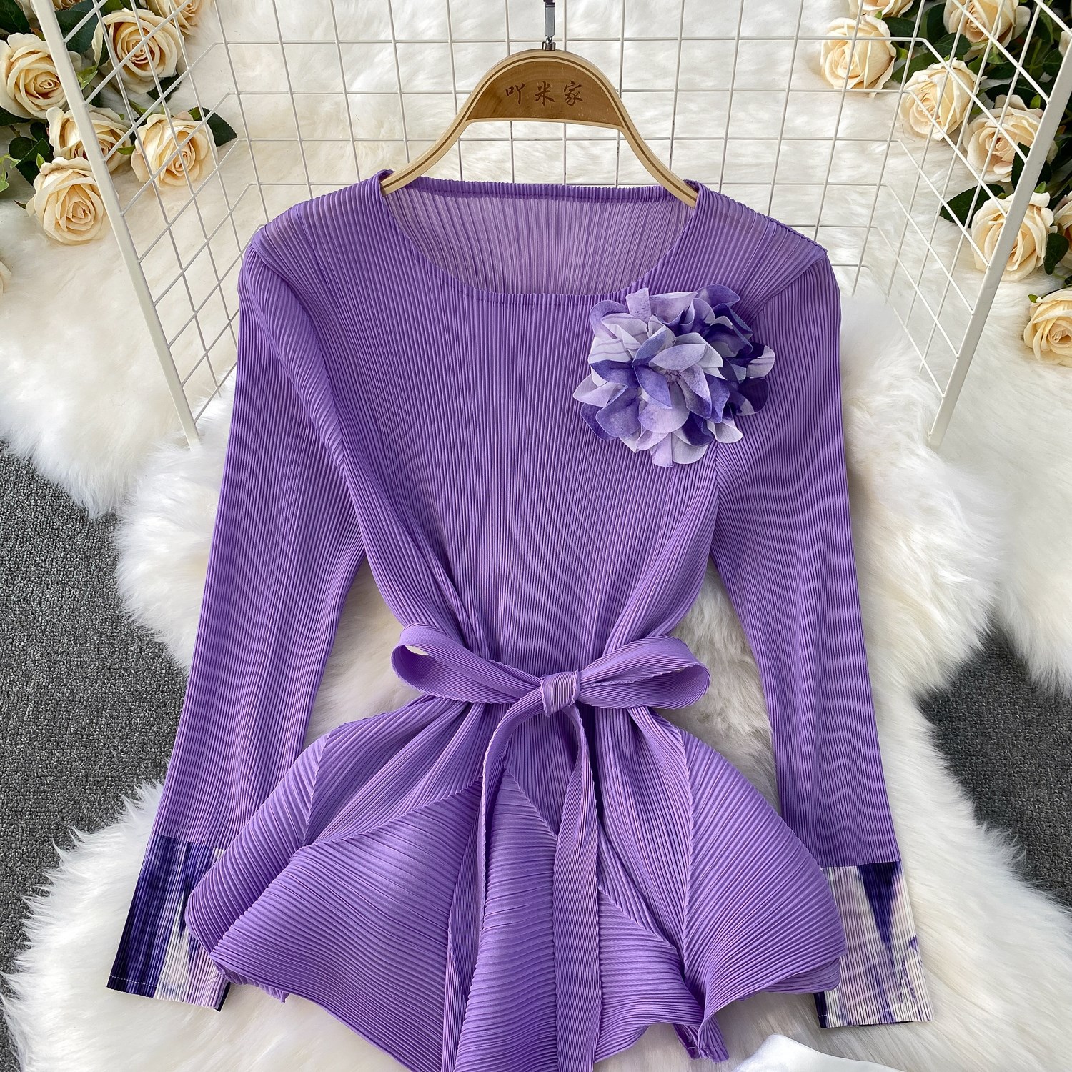 Floral Top And Printed Pleated Skirt Set Women's Stylish 3D Design High Waisted Slimming Irregular Waist Top Skirt Ensemble_ecoleips.com