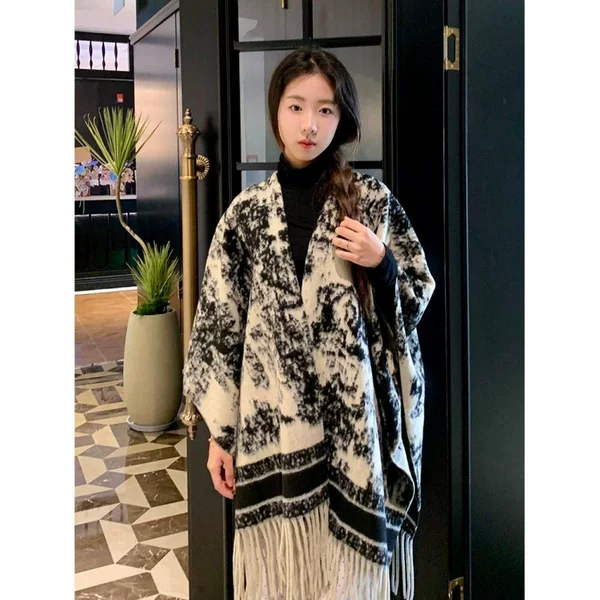 Ink Painting Extra Thick Ethnic Style Travel Photo Casual Outer Wear Air-Conditioned Room Office Warm Slit Tassel Shawl