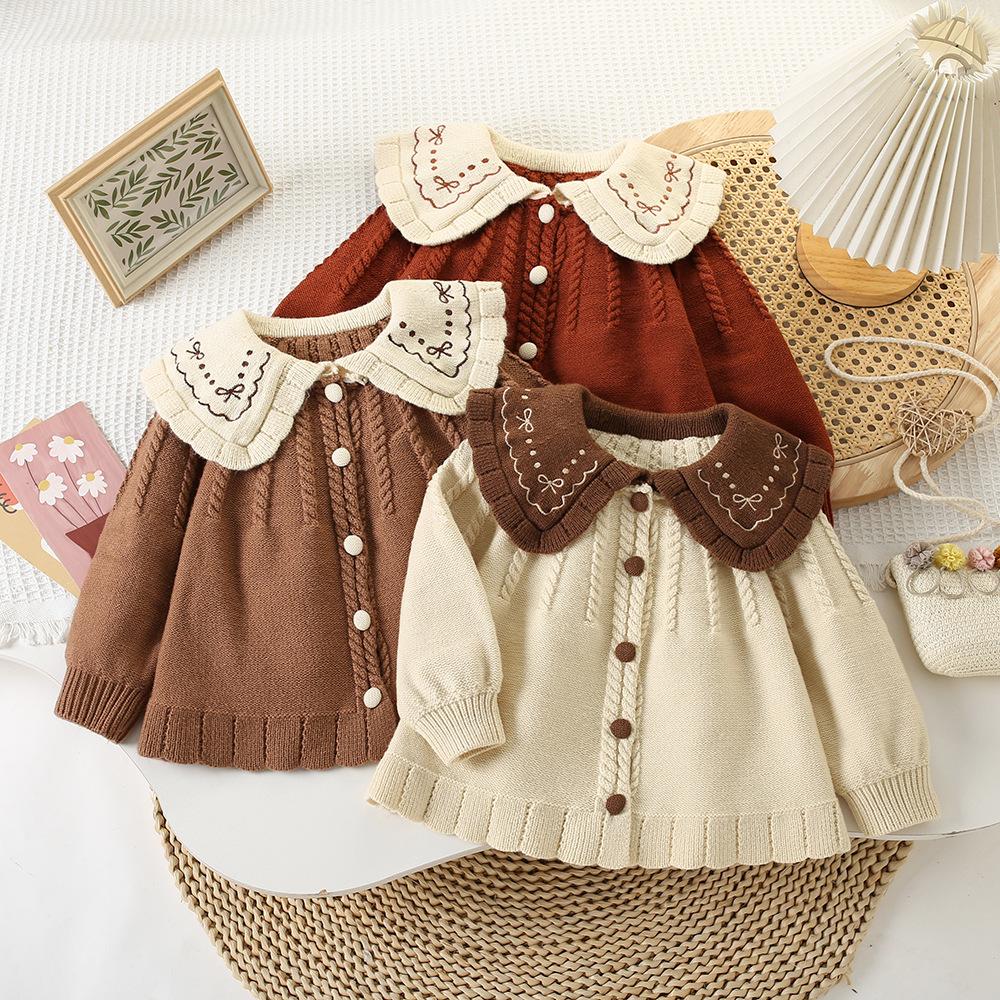 森系女童娃娃领反领毛衣2024新款女宝宝针织开衫韩版洋气百搭外套