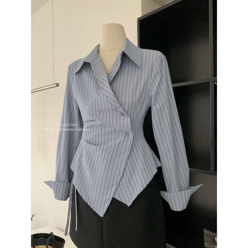 2025春夏の韓国版デザイン感シャツの女性ファッションの新型は腰を収めて流行しています。|undefined