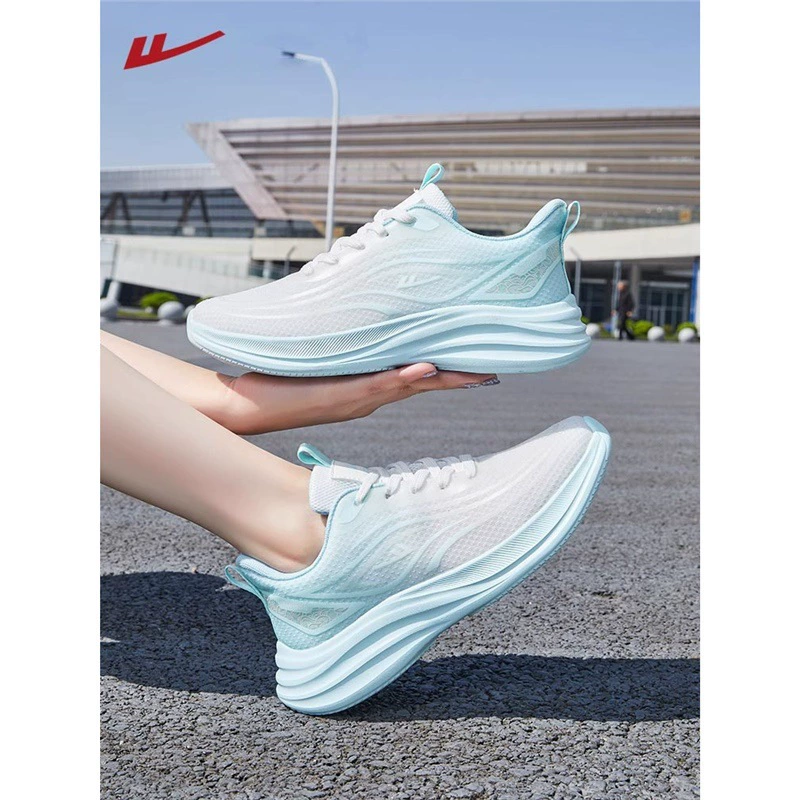 Огонь женская обувь спортивная обувь летняя новая воздухопроницаемая сетка легкая дикая студенческая обувь мягкая подошва амортизирующие кроссовки