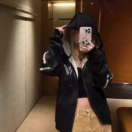 高版本家新款双色卡毛织提花连帽针织羊毛男女开衫拉链毛衣图片色