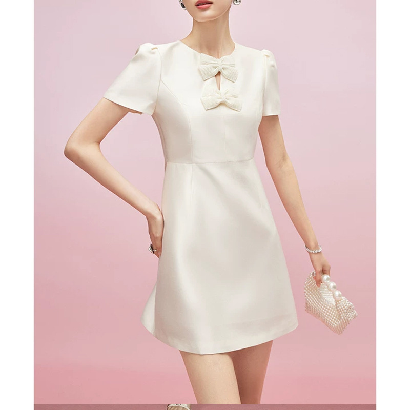 2026 New Luxury High-End Style Silk Wool Short-Sleeve Dress for Women with a Pearlescent Finish and Elegant Short Skirt 2026 New Luxury High-End Style Silk Wool Short-Sleeve Dress for Women with a Pearlescent Finish and Elegant Short Skirt