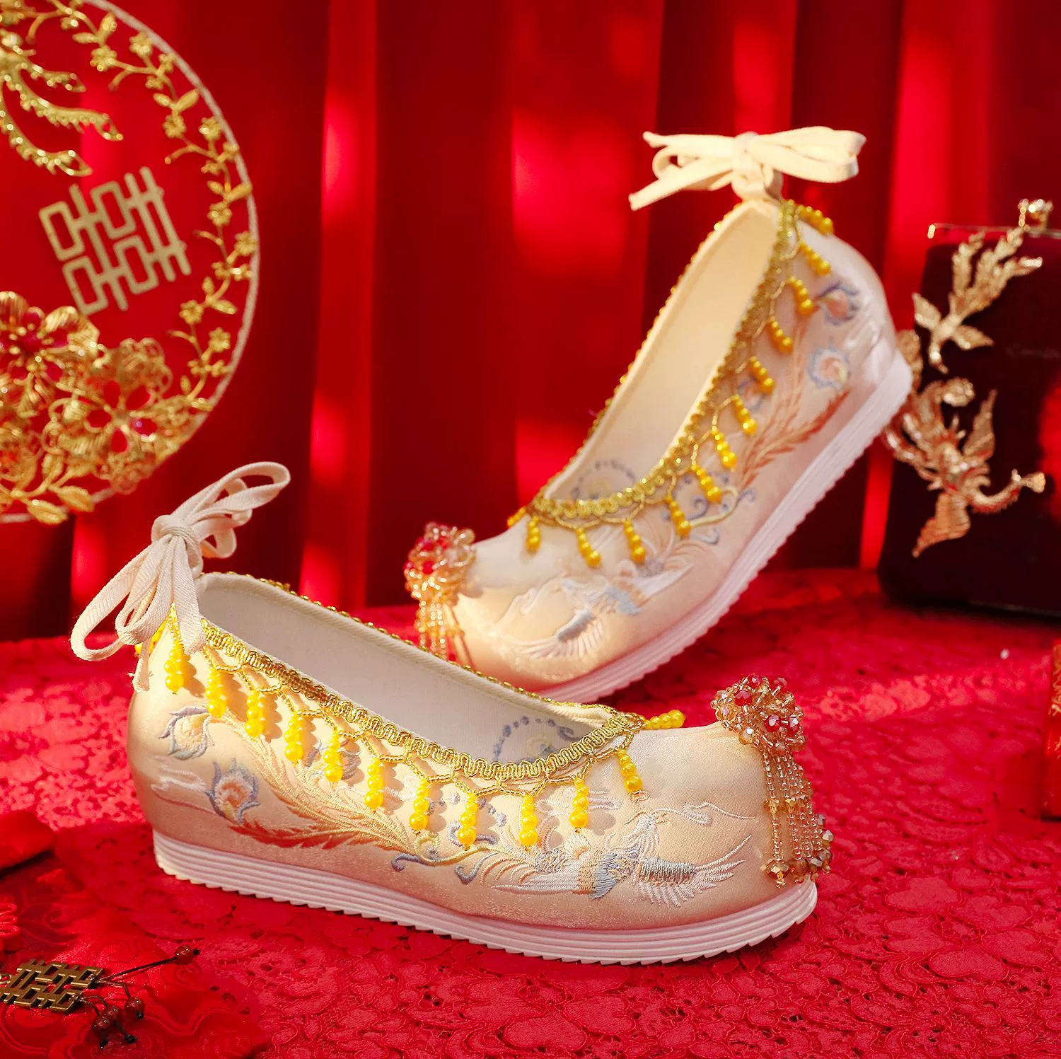 Autumn high wedding shoes for bride, Hanfu, footwear, Chinese style, champagne color