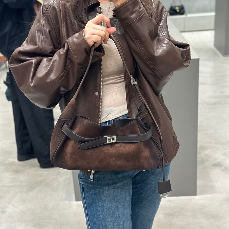 ins网红同款复古百搭通勤皮带扣手提单肩腋下托特包女包2025新款|undefined