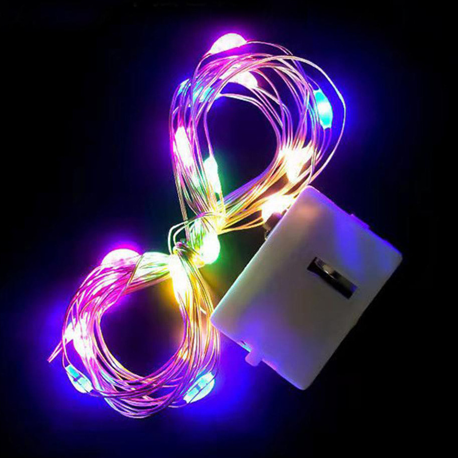 Puesto de globo de bola de Bobo, mercado nocturno, luces de colores, empujando