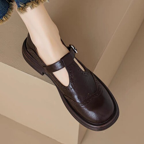 Niche luxury women's shoes casual lambskin hollow flower flat heel loafer shoes women's autumn new single shoes round head