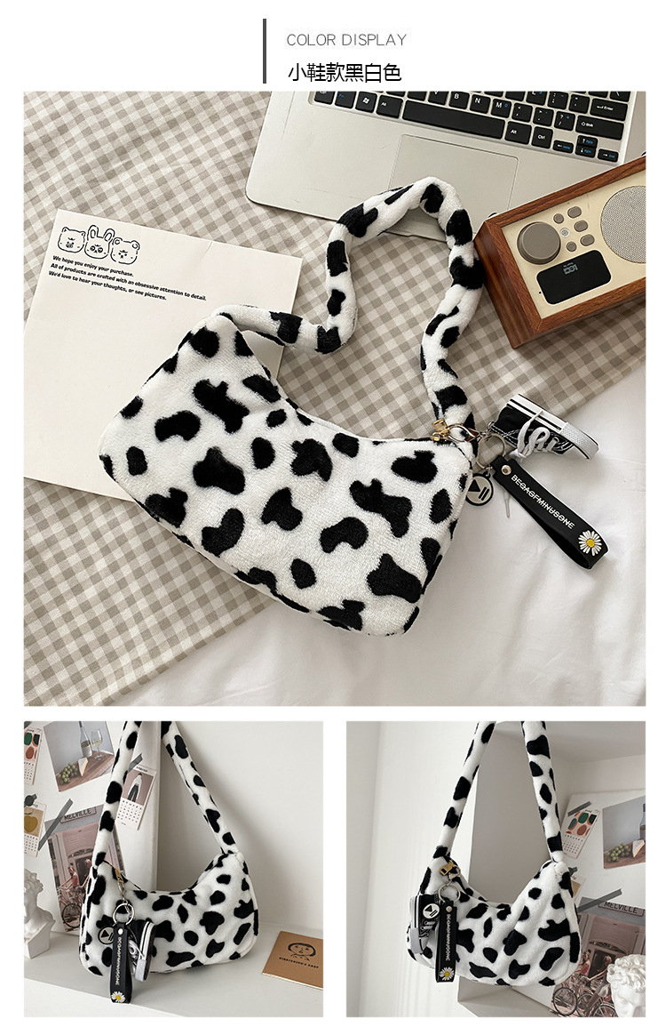 Cute Plush Bag Fashion Cow Pattern One-shoulder Underarm Bag display picture 3
