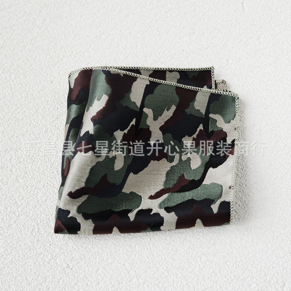 Traje de hombre pequeña bufanda cuadrada fábrica al por mayor moda poliéster accesorios de moda Vintage bordado patrón Toalla de bolsillo ropa de hombre