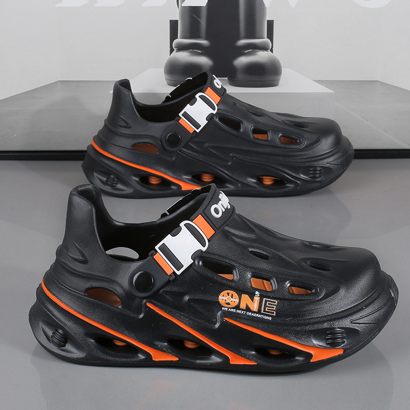 Men's Clogs 2026 Summer Outdoor Thick-Soled Comfortable Closed-Toe Slippers Beach Non-Slip Water Shoes Men