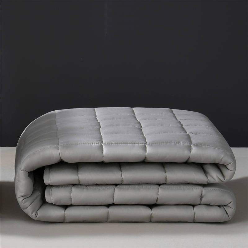 심플한 그레이 경제적인 스타일