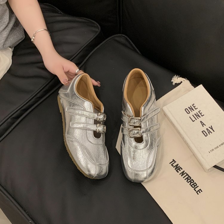 Zapatos Retro franceses de mujer 2026 nuevo velcro de verano y otoño zapatos casuales de aire extranjero zapatos de cuero pequeños