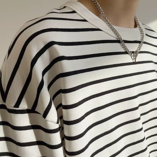Striped T-shirt for Men - Spring and Autumn New Korean Style Loose Trendy Casual Matchable Crew Neck Long Sleeve T-shirt Underwear
