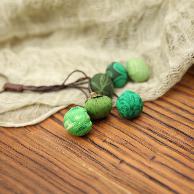 Lirio de los valles coche colgante patchwork adornos Lu bordado hecho a mano bordado DIY patchwork material de producción paquete adornos colgantes