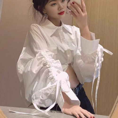 Designer V-Neck Top Spring and Autumn Chic French Babydoll Sweet Loose Fit Versatile Short Sleeve Top for Small Women