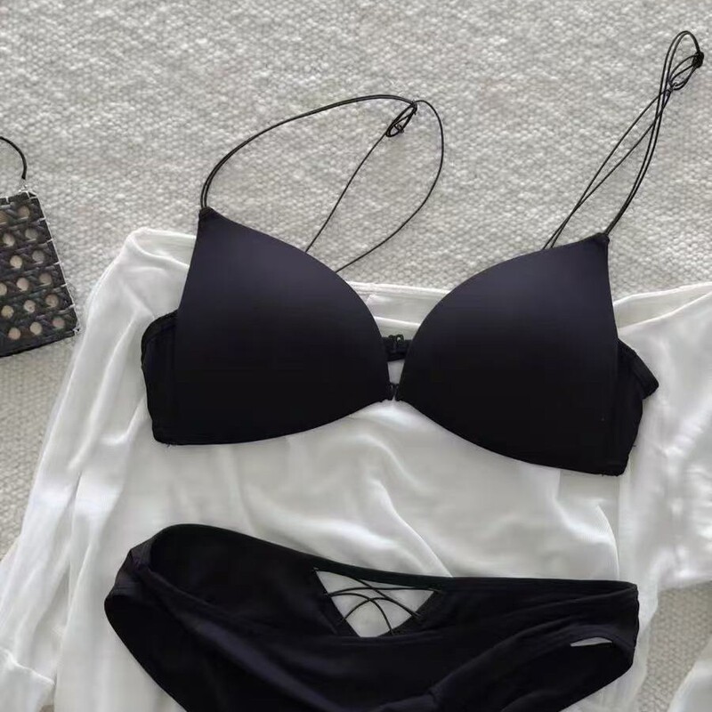 Women's Front-Clasp Bra Without Underwire, Small Chest Triangle Cup, Seamless Thin Strap Bra, Small Chest Push-Up Bra for Summer Women's Front-Clasp Bra Without Underwire, Small Chest Triangle Cup, Seamless Thin Strap Bra, Small Chest Push-Up Bra for Summer