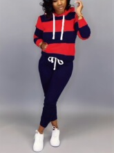 Y 84111 Hooded Sweatshirt Set ���e�\�����b �羳���R�d�W����