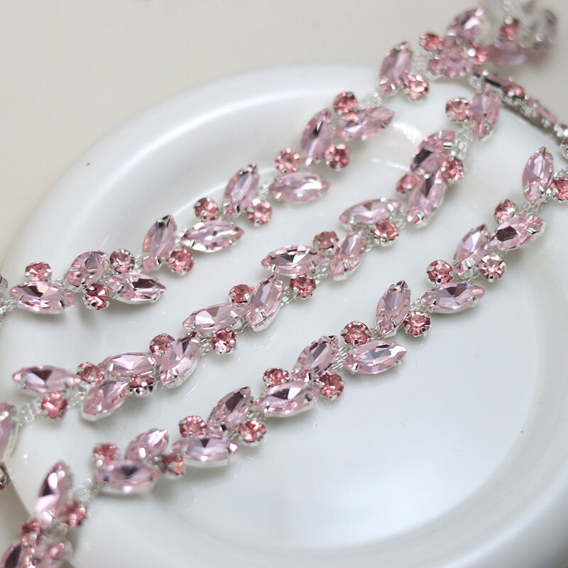 Pink Horse-Eye Wheat Ear-Shaped Glass Rhinestone Chain Dress Neckline Dance Costume Shoulder and Waist Shoe Decoration Pink Horse-Eye Wheat Ear-Shaped Glass Rhinestone Chain Dress Neckline Dance Costume Shoulder and Waist Shoe Decoration