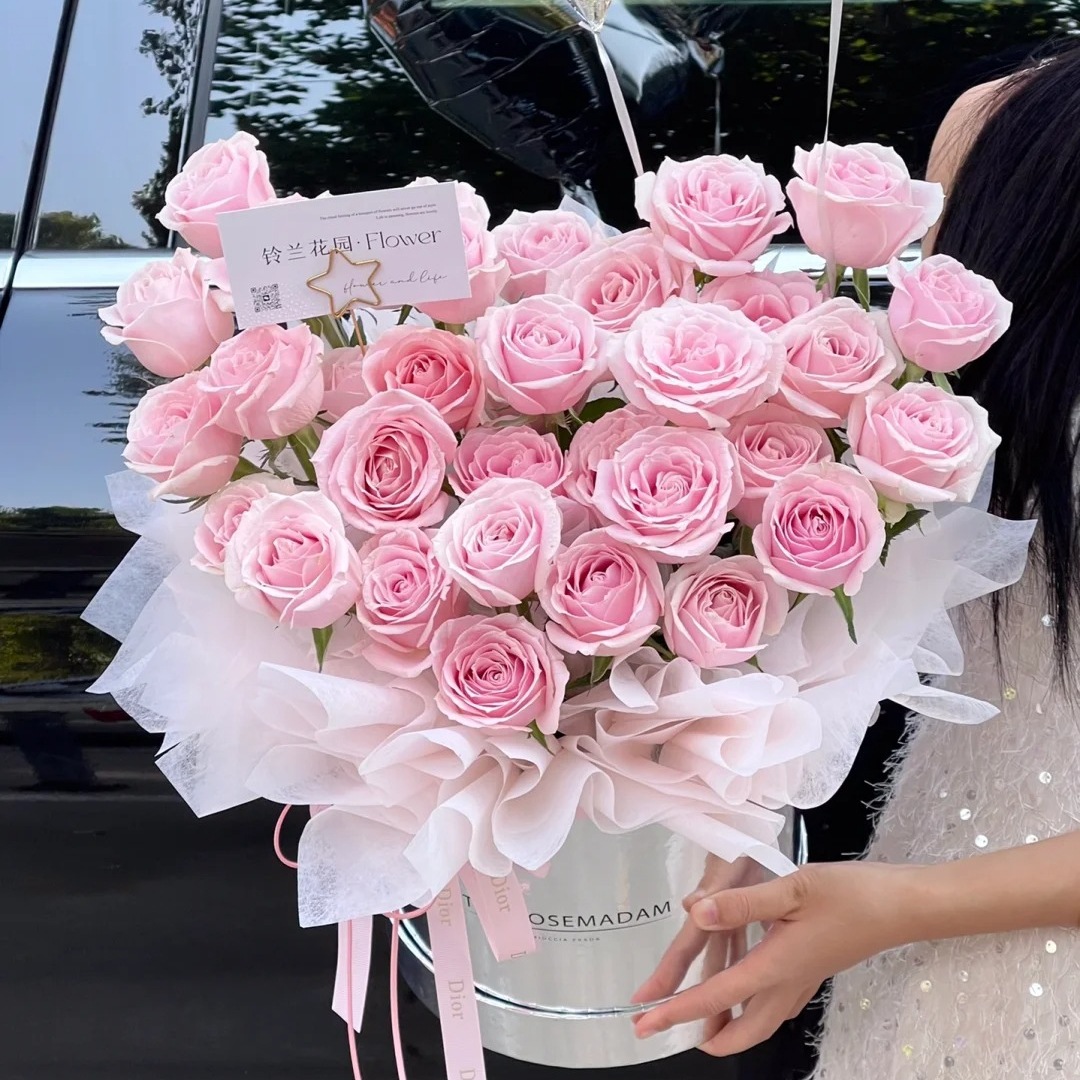 【꽃길】핑크 장미 허그 버킷 부케