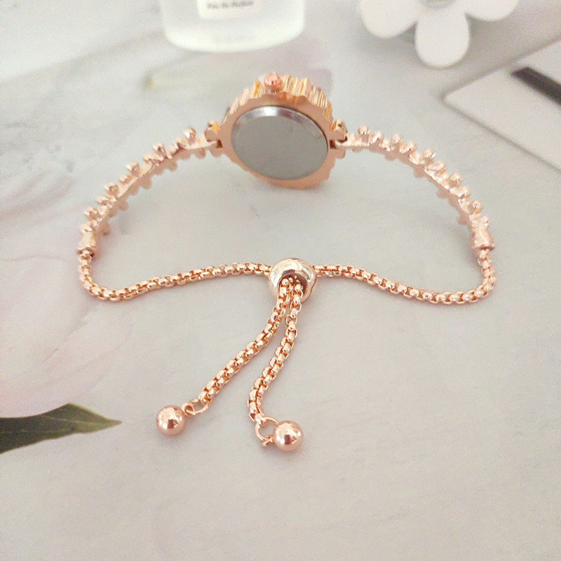 40g Weight Ordinary Glass Mirror Material Alloy Strap Material Watch Classification Pointer Display Type Buckle Buckle Style Heart-Shaped Dial Shape Holiday, Banquet, Selfie Occasion Quartz Movement Heart Shape Pattern Women's Gender Elegant, Lady Style Elegant Lady Heart Shape Buckle Quartz Watch Women's Watches 19
