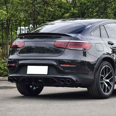 300 2016 AMG tail – Fixed wind wing