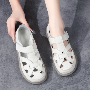 Croc Shoes Women's 2025 Summer New Roman Sandals Hollow Flat Plaid Casual Women's Shoes Soft Sole Mom Shoes