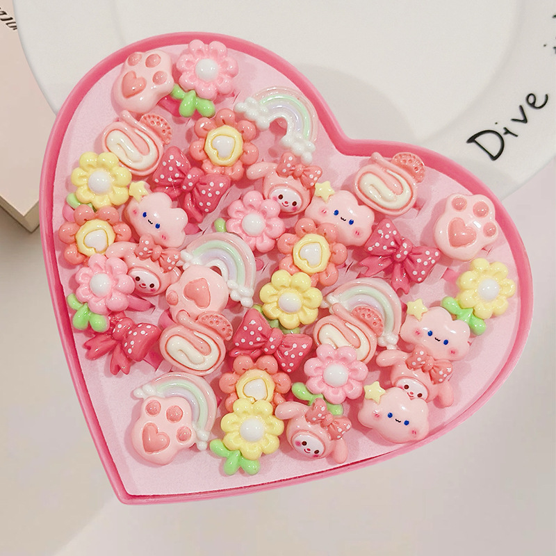 36 small love flowers (random styles)