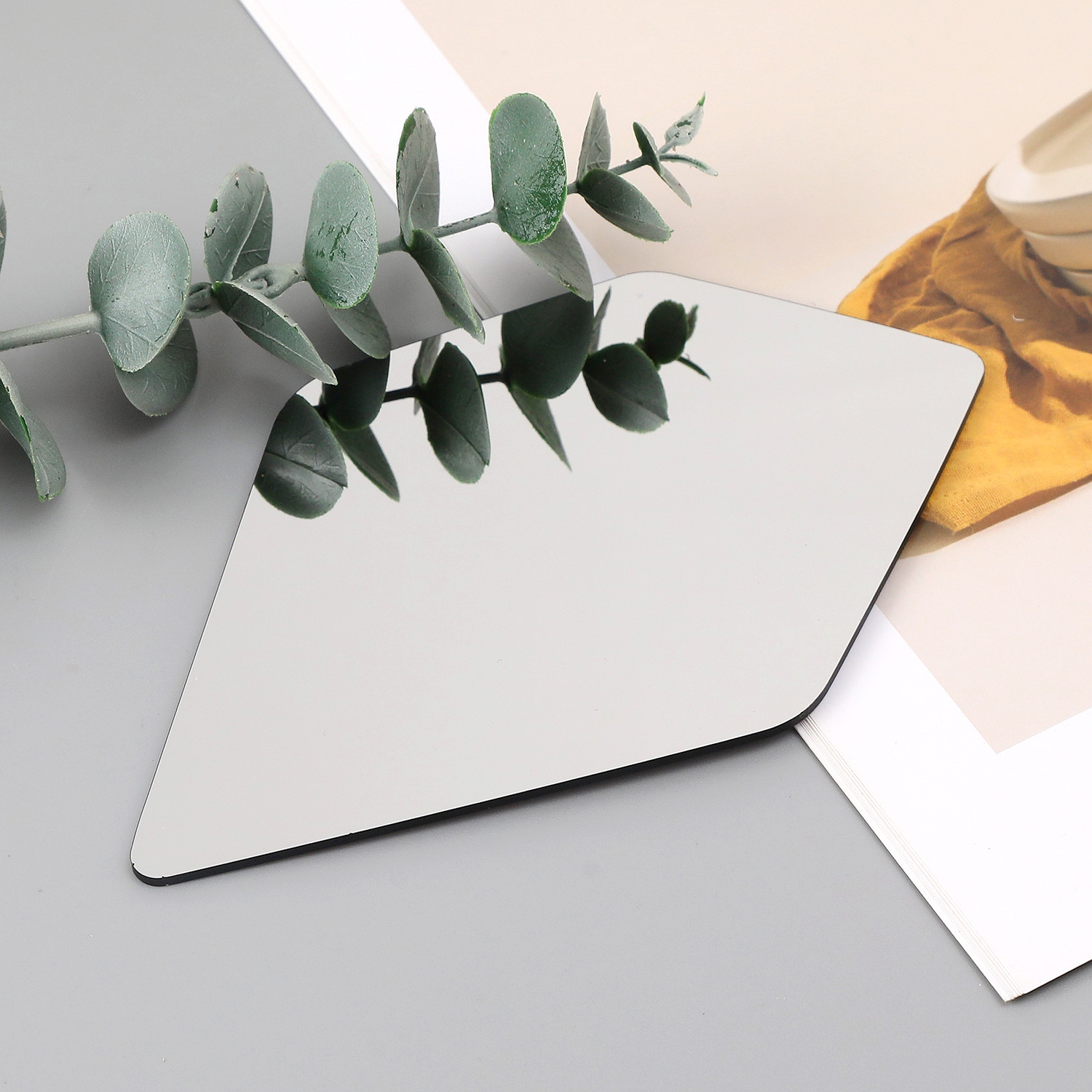 Factory Wholesale Irregular Glass Lens Bathroom Bathroom Tabletop Small Mirror Wall Special-Shaped Cosmetic Mirror