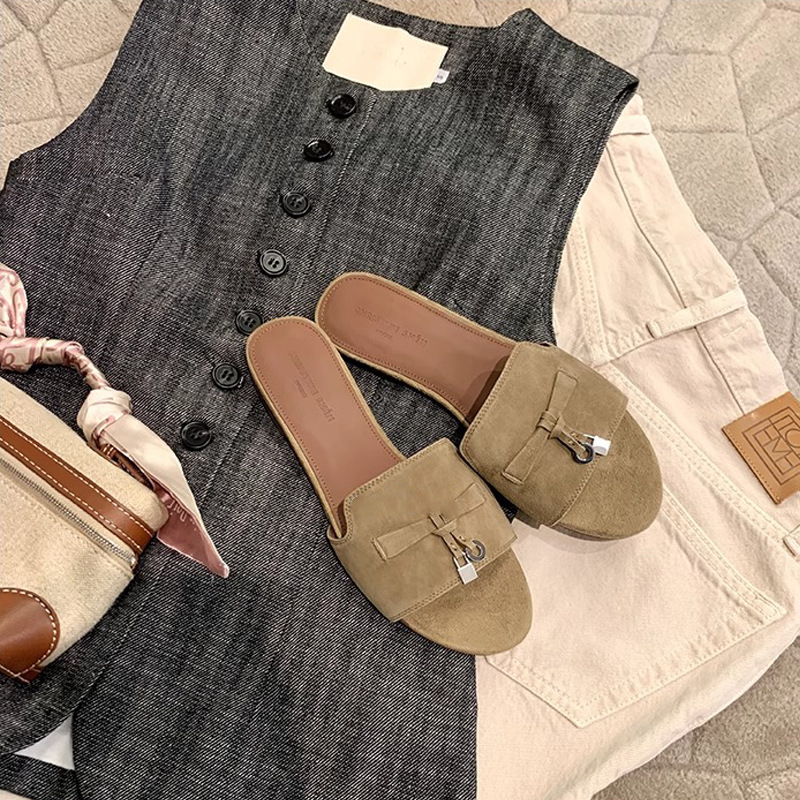 Su Yanxiao con retro flange universal cierre con una palabra con zapatillas de ocio para mujeres zapatillas de verano