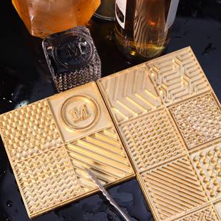 Factory Custom Cookware Manufacturing Ice Mold Manufacturing Bar Ice Mold Liquor Ice Cube Logo Clay Wood Fire Paint Branding