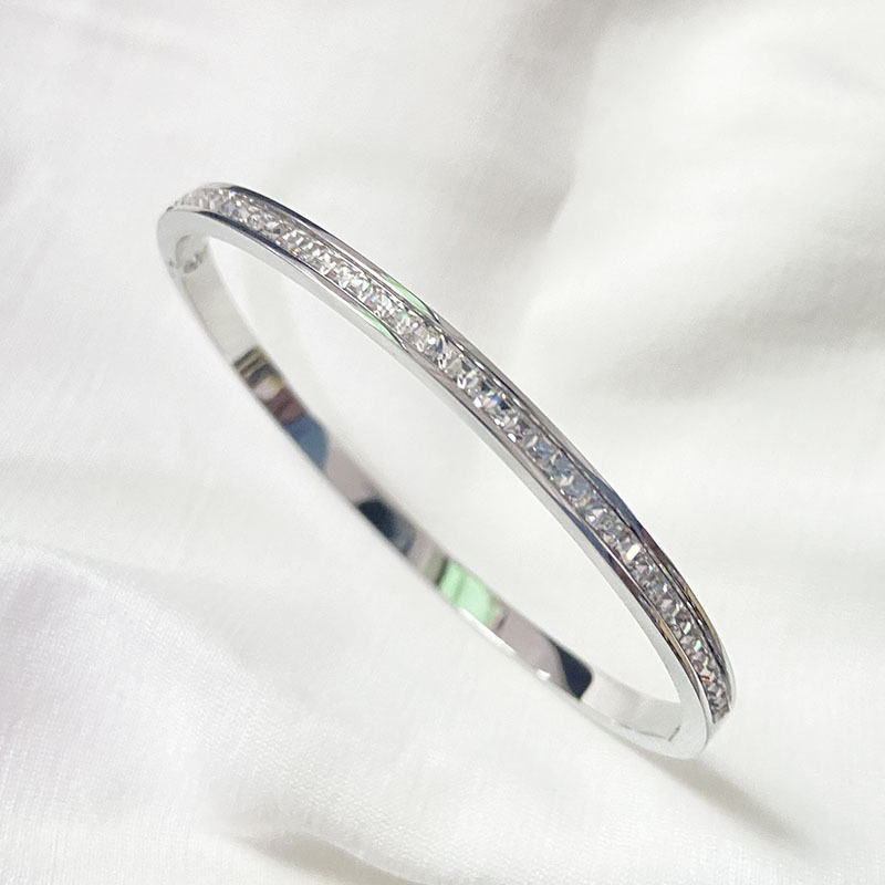 Inlay Design Simple Style Solid Color Titanium Steel Inlay Zircon Bangle