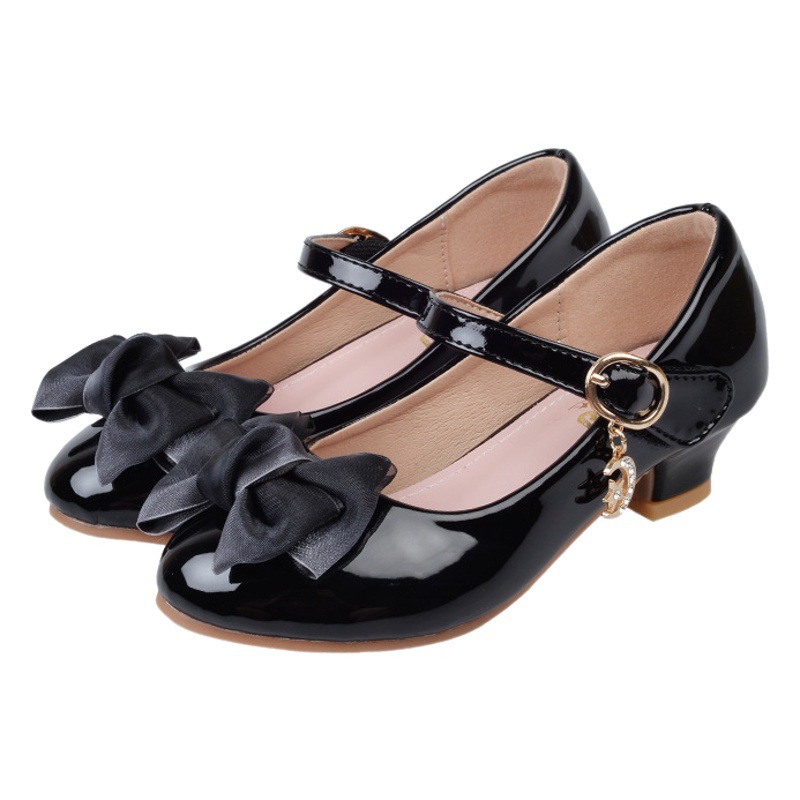 Zapatos de niña 2025 nuevo estilo coreano moda zapatos de princesa para niñas mocasines versátiles con lazo zapatos de cuero para niñas pequeñas