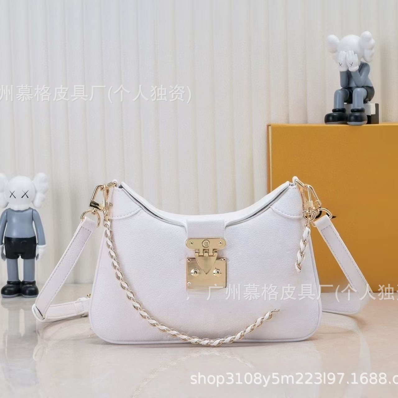 TWINNY Monogram Croissant Half-Moon Underarm Bag for Women, Genuine Leather Chain Lock Shoulder Crossbody Bag - Thumbnail 4