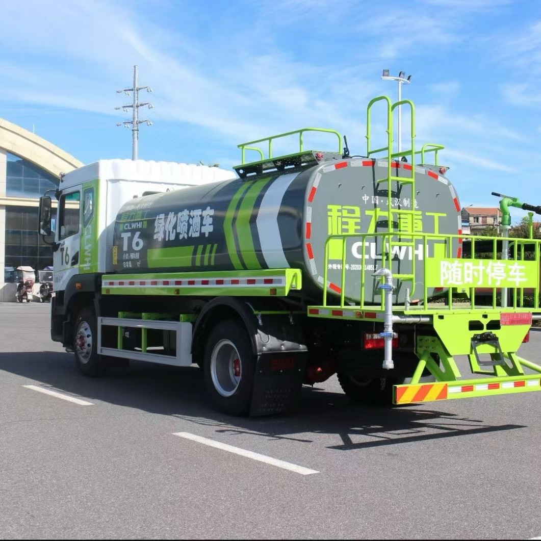 Direct sales from the manufacturer: Dongfeng 12-cubic-meter green landscaping spray truck, optional mist cannon dust suppression truck, 15-cubic-meter water sprinkler truck for export