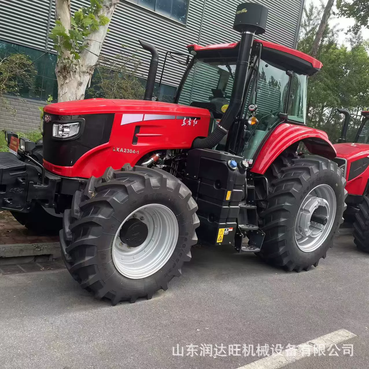 东方红动力换向LXA2304 大型四轮耕田机230马力国四六缸拖拉机
