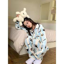 秋冬新款可爱卡通条纹睡衣女法兰绒保暖亲肤家居服可外穿