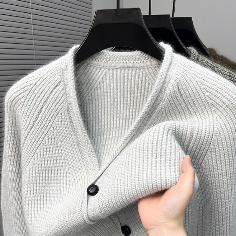 Cross-border Puyuan men's knitted sweater with rolled hem, thickened cardigan for autumn and winter, simple and versatile Korean style Cross-border Puyuan men's knitted sweater with rolled hem, thickened cardigan for autumn and winter, simple and versatile Korean style
