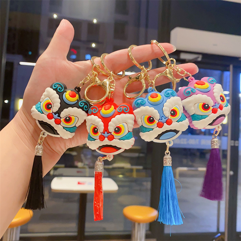 Exquisite national fashion Lion key chain Chinese style lion dance pendant car key chain bag Tiger fortune cat doll