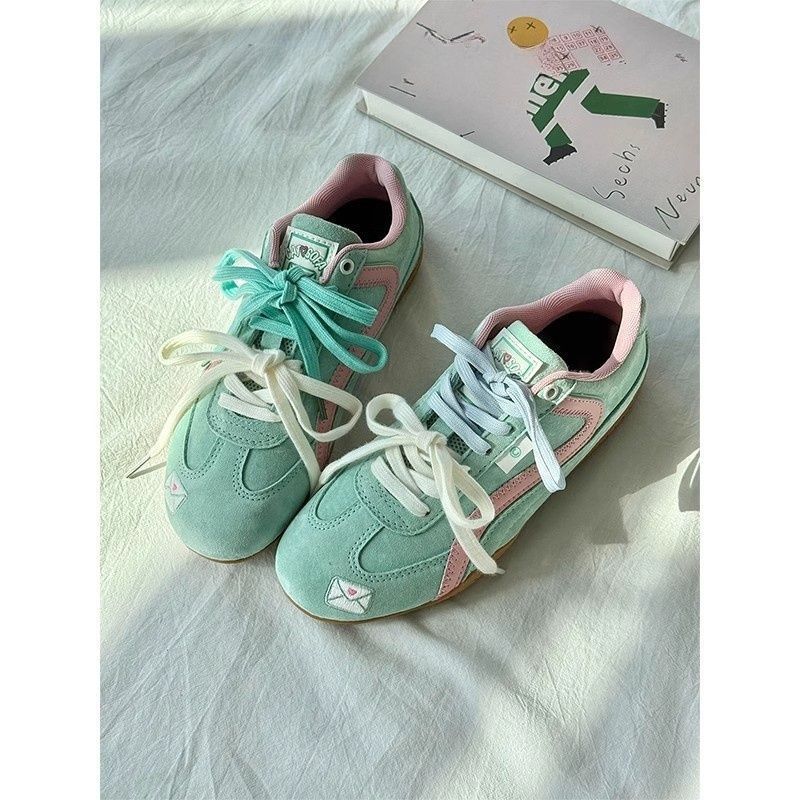 Zapatos de carreras azules glaciares 2026 de alto nivel bajo, zapatos de skate para mujeres
