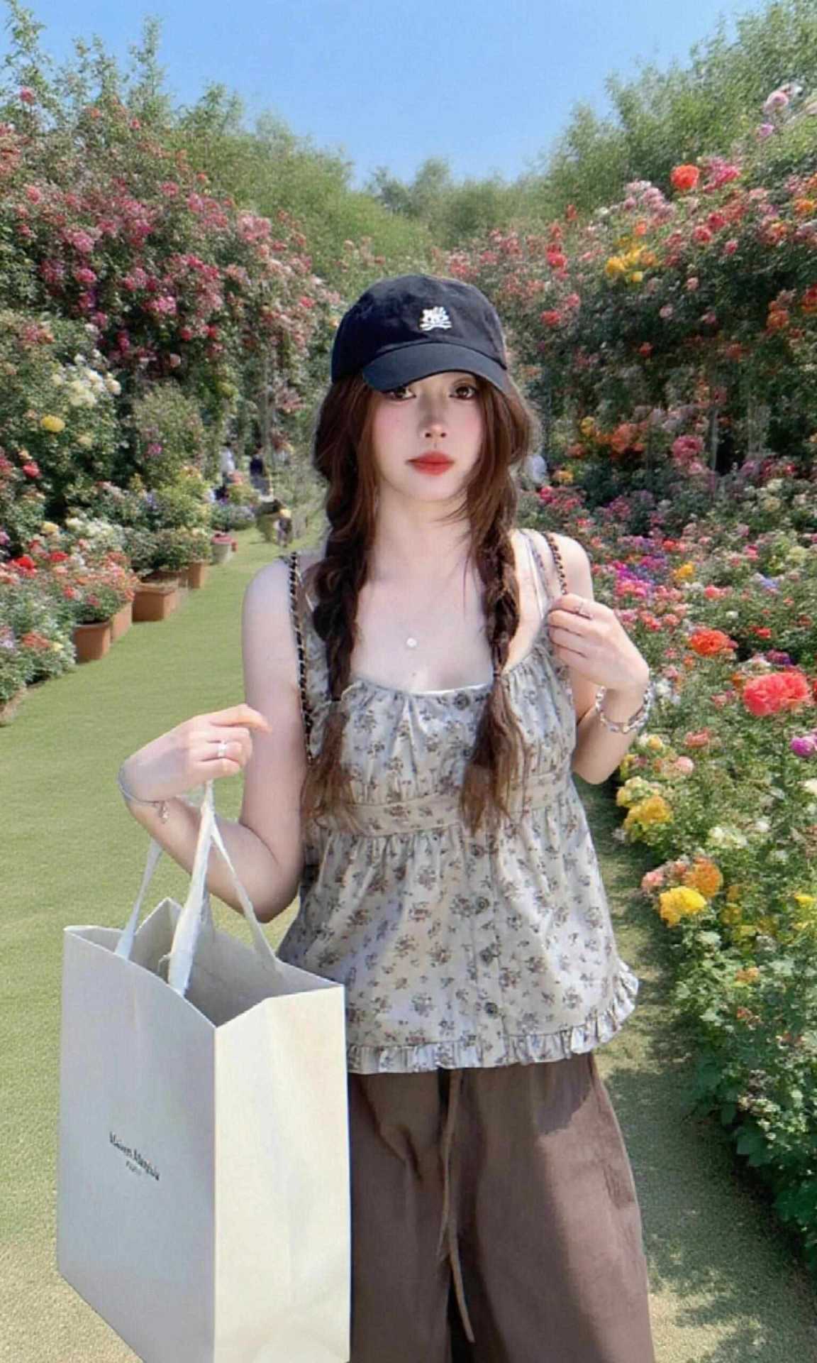 아메리칸 핫걸 하프 오픈 칼라 허리 슬림핏 오른쪽 어깨 반소매 티셔츠 여성 여름
