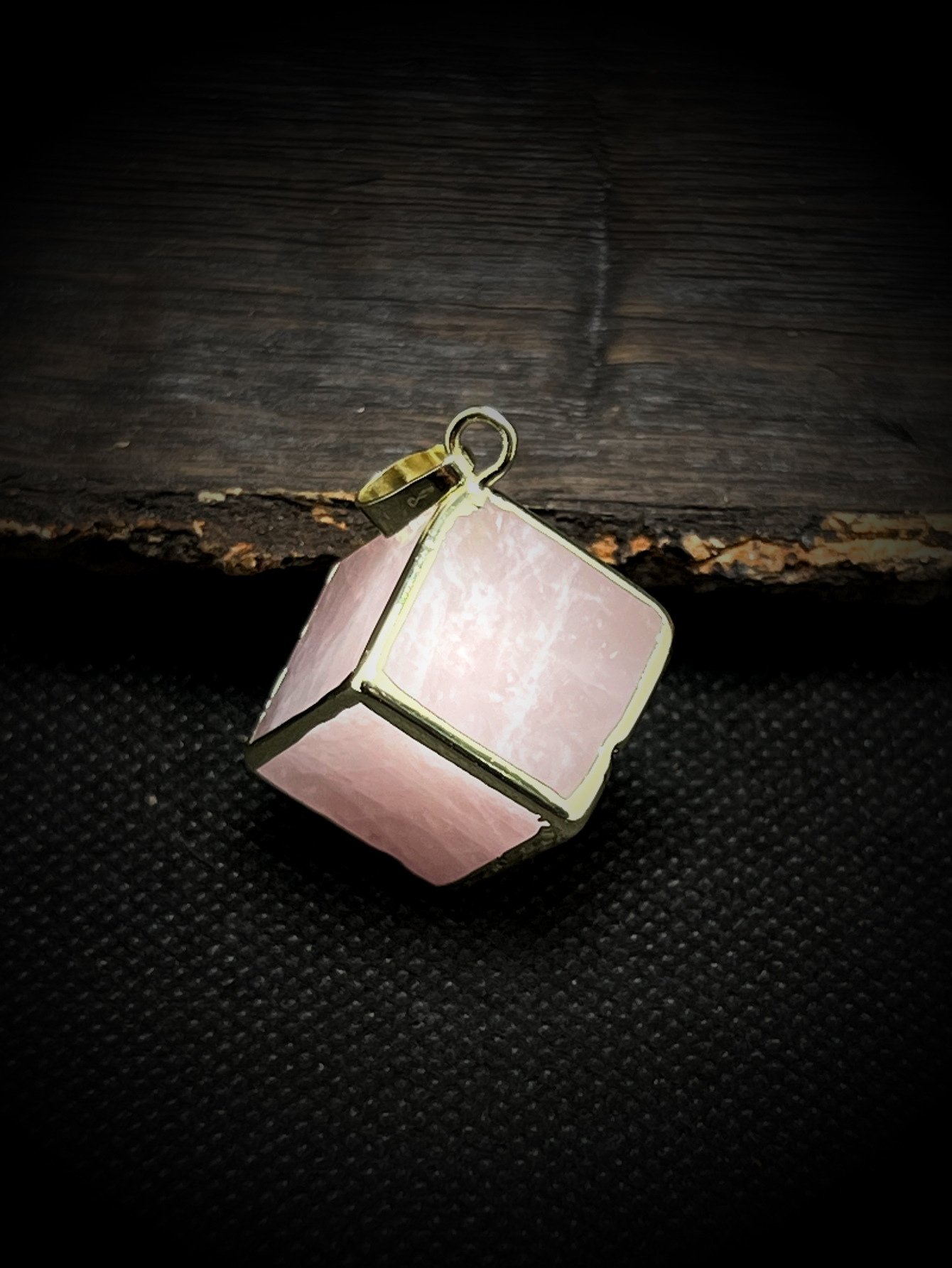 Pink Crystal Square Pendant Necklace Raw Stone Gold Edge Style_voghion.com