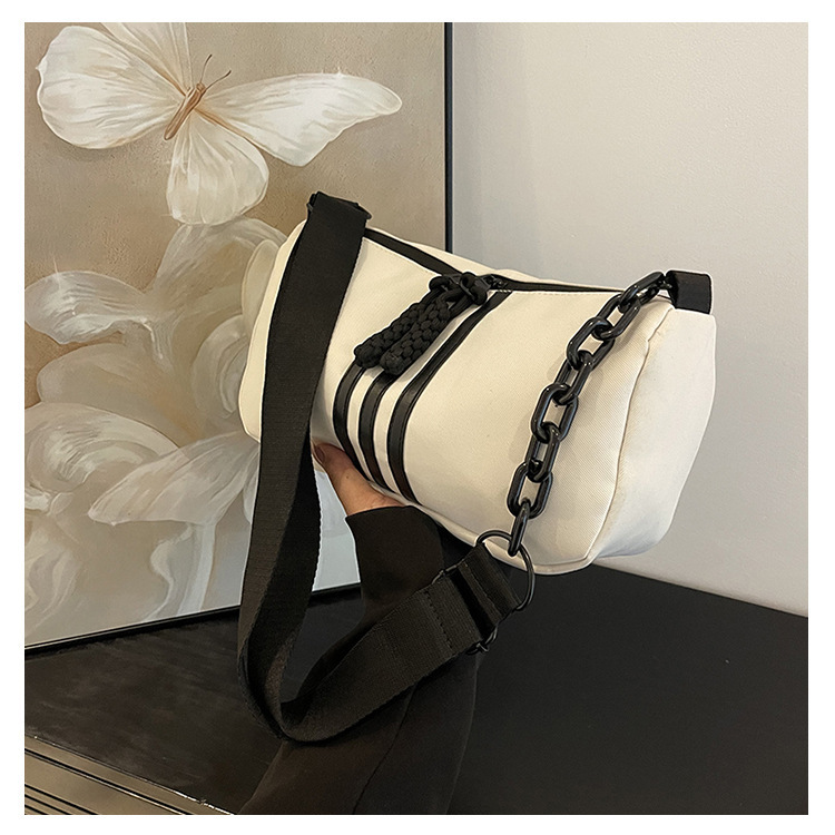 Cross-Border High-End Oxford Cloth Trendy Brand Shoulder Bag, Fashionable Casual Chain Crossbody Bag, Versatile Underarm Bag for Foreign Trade Cross-Border High-End Oxford Cloth Trendy Brand Shoulder Bag, Fashionable Casual Chain Crossbody Bag, Versatile Underarm Bag for Foreign Trade