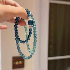新しい中国風のクリーングリーンの女性用3サークルスタッキングブレスレット、軽くて豪華なニッチデザインブレスレット、ファッショナブルで多用途なハンドジュエリー