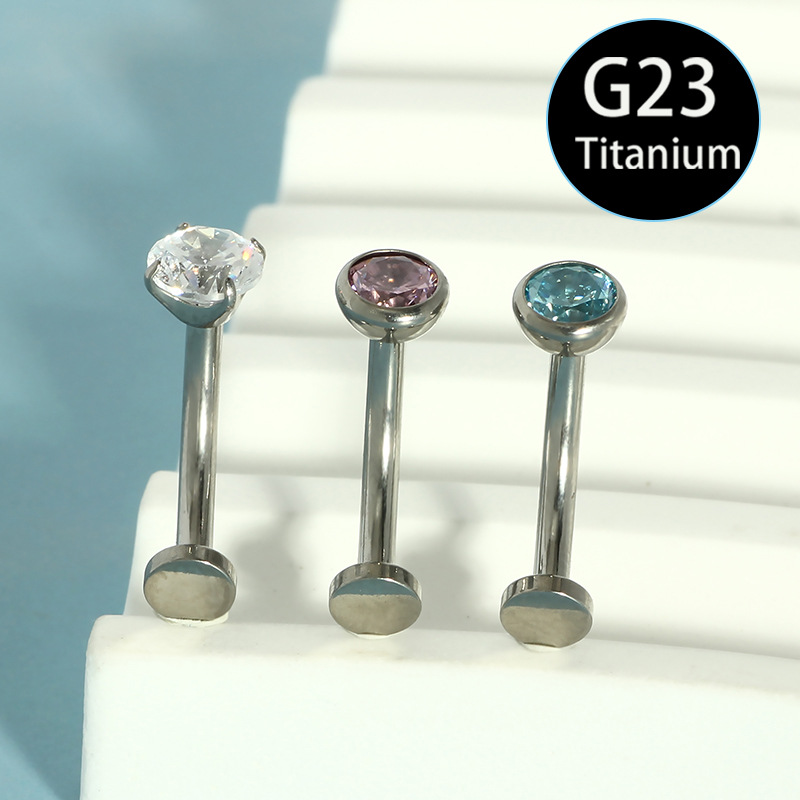 16G labret stud size and finish detail