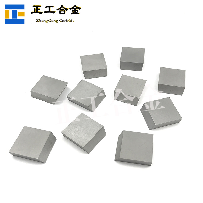 YG6X钨钢衣扣刀片28*10.5*5mm硬质合金纽扣刀树脂刀片刀头