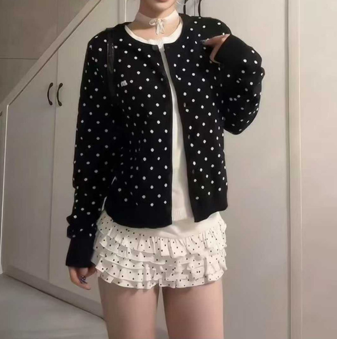 韩系宽松百搭洋气减龄气质毛衣女秋冬新款设计感小波点针织开衫女|undefined