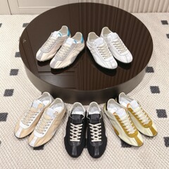 MM6正規版のレトロなレジャー運動靴の女性25種類の本革ナイロンのひもの底の阿甘靴のカップルのモデル