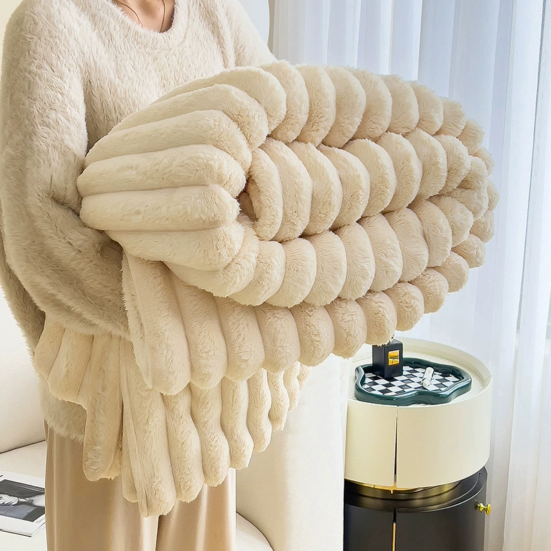 Plush Keep-Warm Duvet, Rabbit-Fur Flannel, Skin-Friendly Class A Fabric, Multiple Sizes