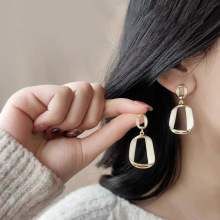 ͹Ÿ߼зAĘ׺δhoŮPA|L